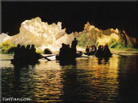 Viet Nam: Ha Long Bay - Tam Coc Cave