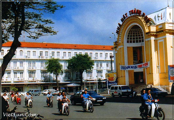Viet Nam: Saigon - The City Theatre
